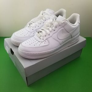 Nike Air Force 1 '07 Low Triple White 315122-111 Men's Size 11 Pre-Owned